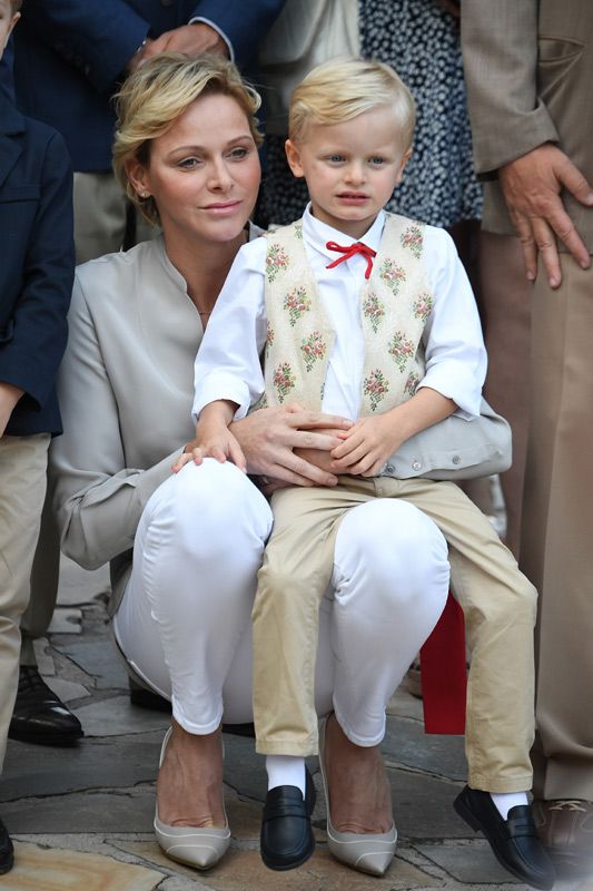 Charlene de Mónaco y su hijo