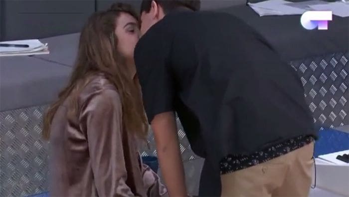 ¡Ahora sí! Amaia y Alfred, de OT, confirman su amor con este beso