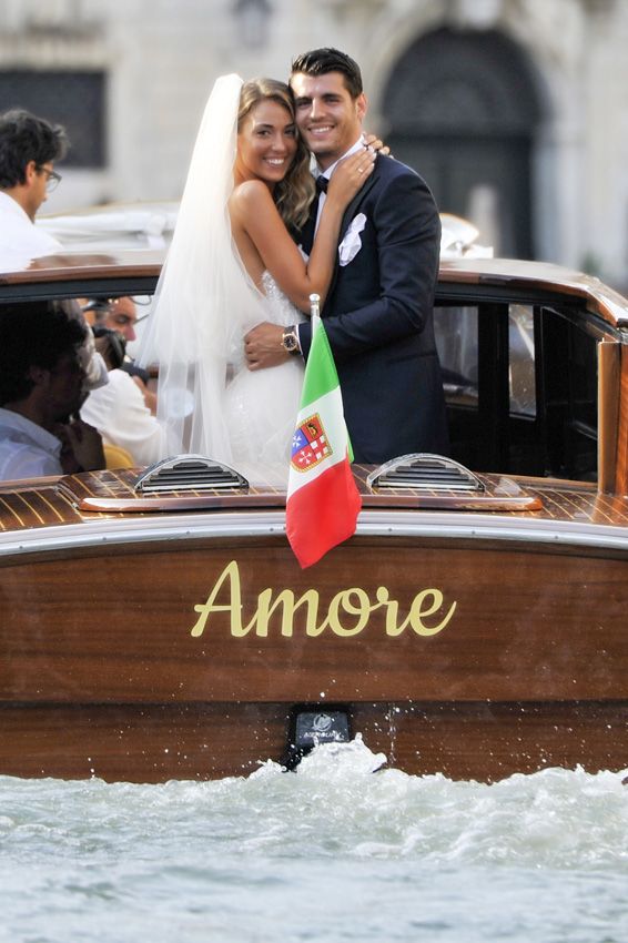 Tras prometerse amor eterno en la iglesia del Redentor, la pareja y sus invitados se fueron de fiesta al lujoso JW Marriott Venice Resort & Spa