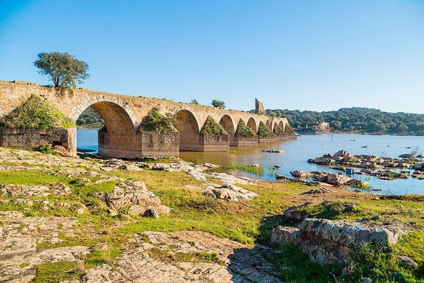 puente-entre-olivenza-y-portugal