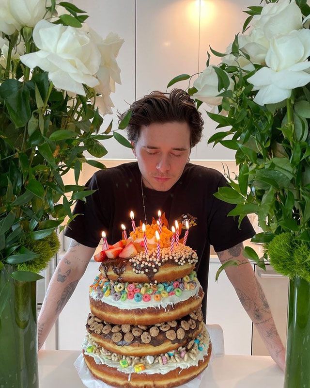 Brooklyn Beckham tarta cumpleaños