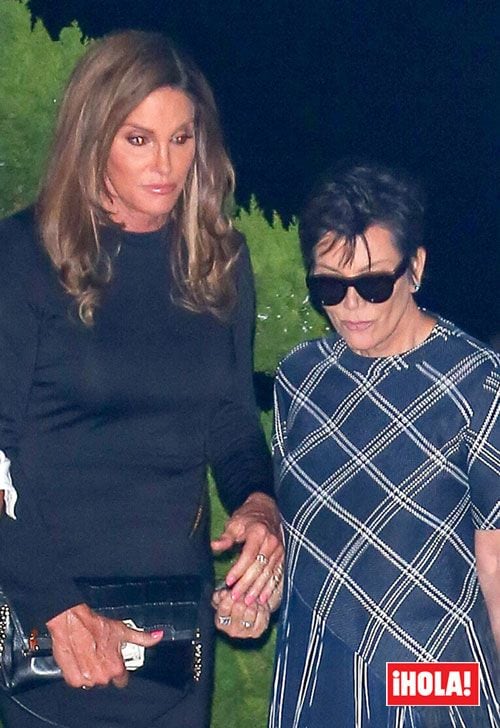 El 18 cumpleaños de Kylie Jenner nos ha dejado esta bonita imagen deCaitlyn Jenner y Kris Jenner
