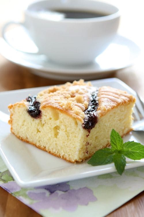 brownie de chocolate blanco y moras