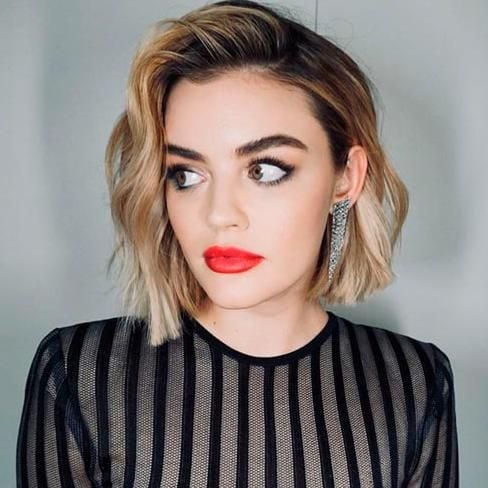 lucy hale con mechas balayage