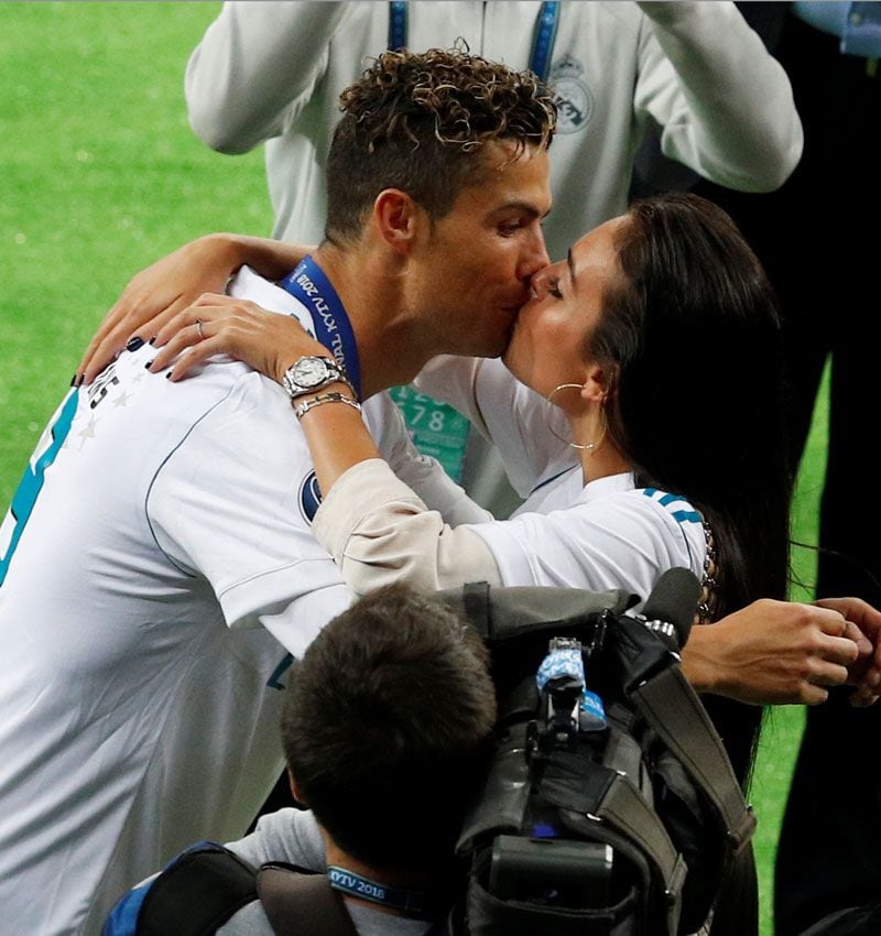 cristiano georgina beso gtr