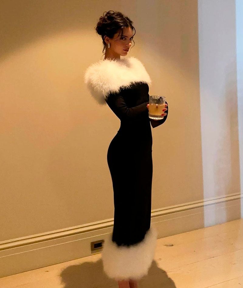 Kendall Jenner con vestido customizado inspirado en Louis Féraud 