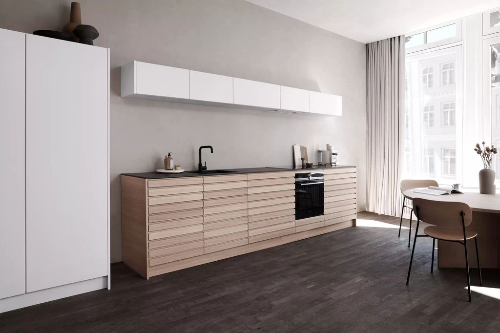 Cocina con muebles de madera