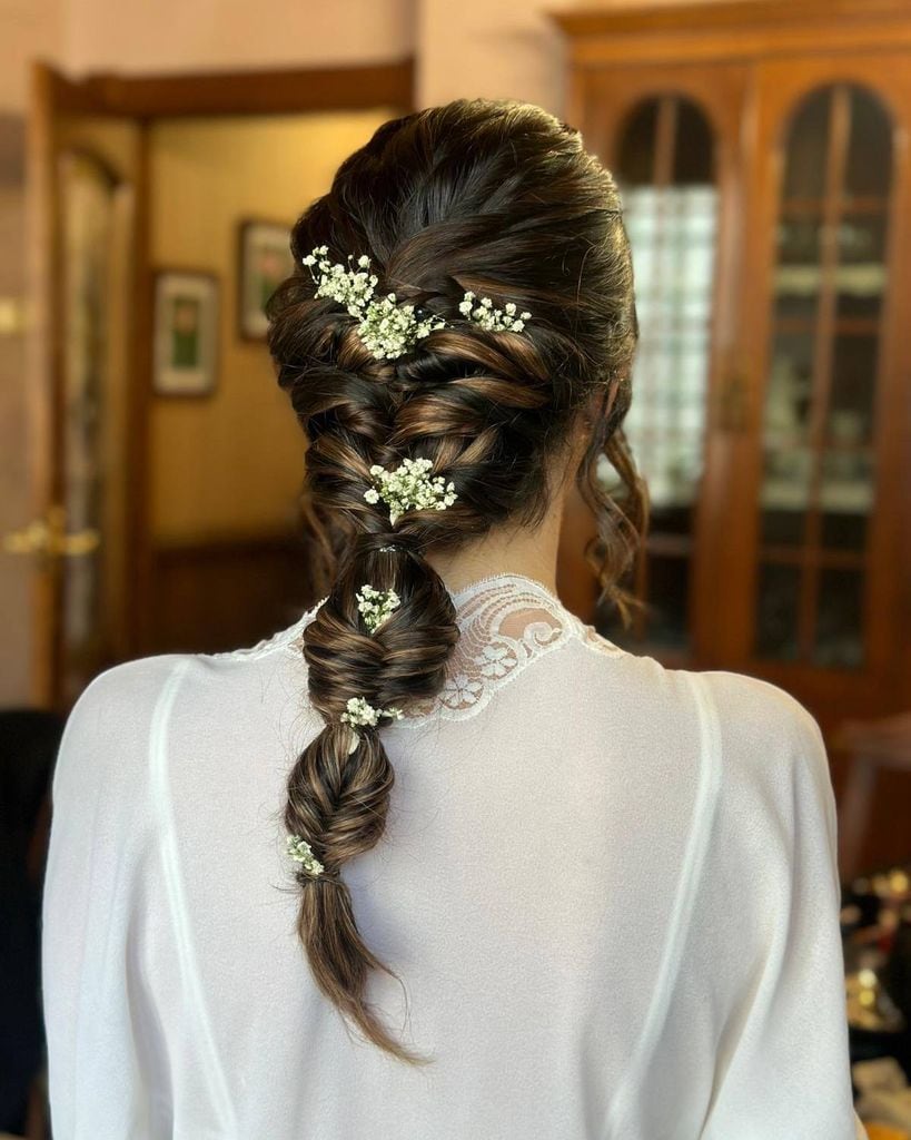 Peinados de novia con trenzas de espiga