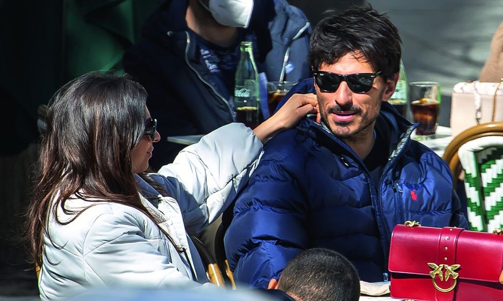 Hola 3999 Andrés Velencoso con su novia Paula Gómez