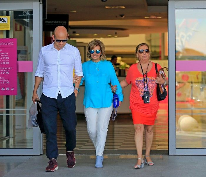 Gustavo, María Teresa Campos y Carmen Borrego