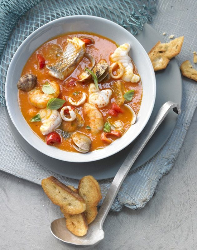 Cacciucco, sopa de pescado toscana