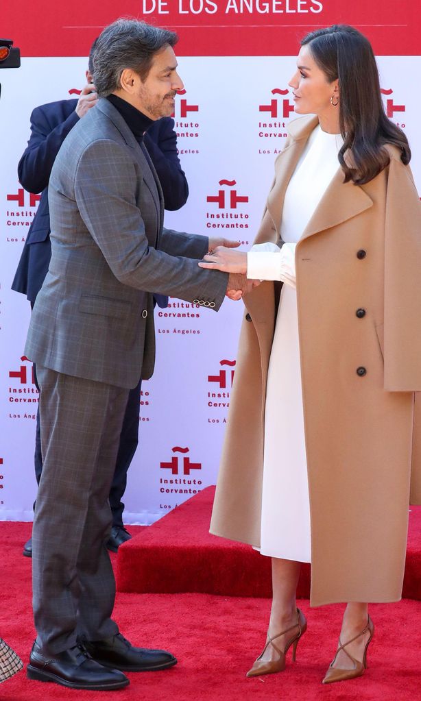 eugenio derbez con la reina letizia