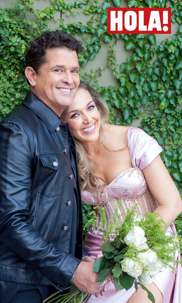 CLAUDIA ELENA VASQUEZ Y CARLOS VIVES HOLA! USA