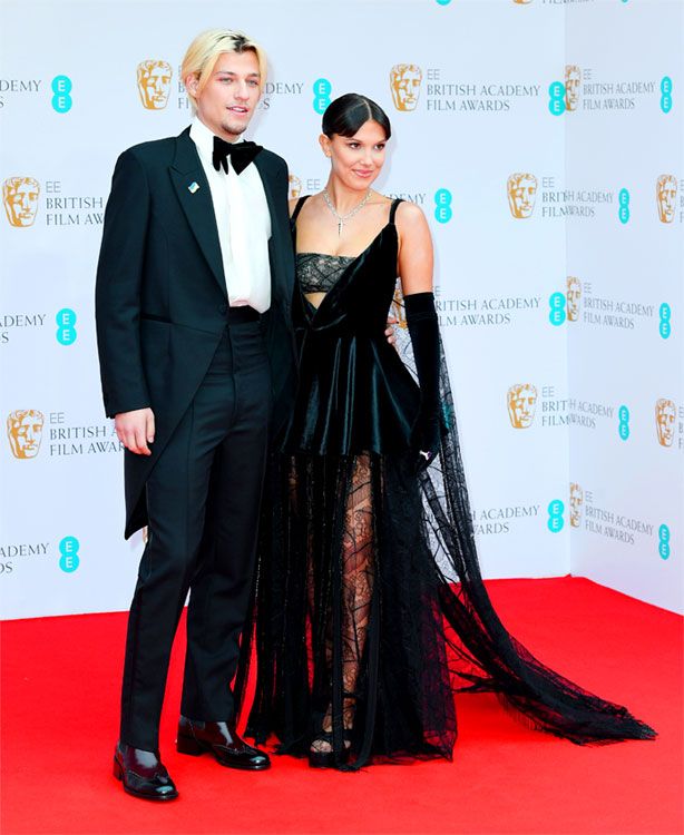 Millie Bobby Brown y Jake Bongiovi en los BAFTA