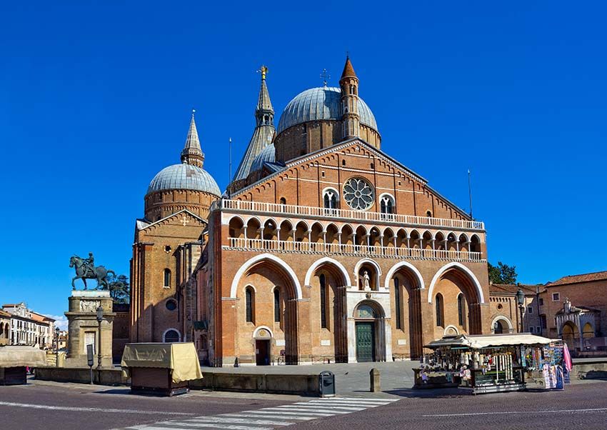 Basílica de San Antonio de Padua, Italia