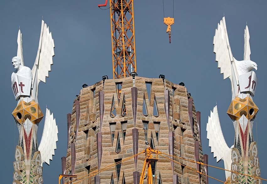 sagrada familia barcelona dla02101400002