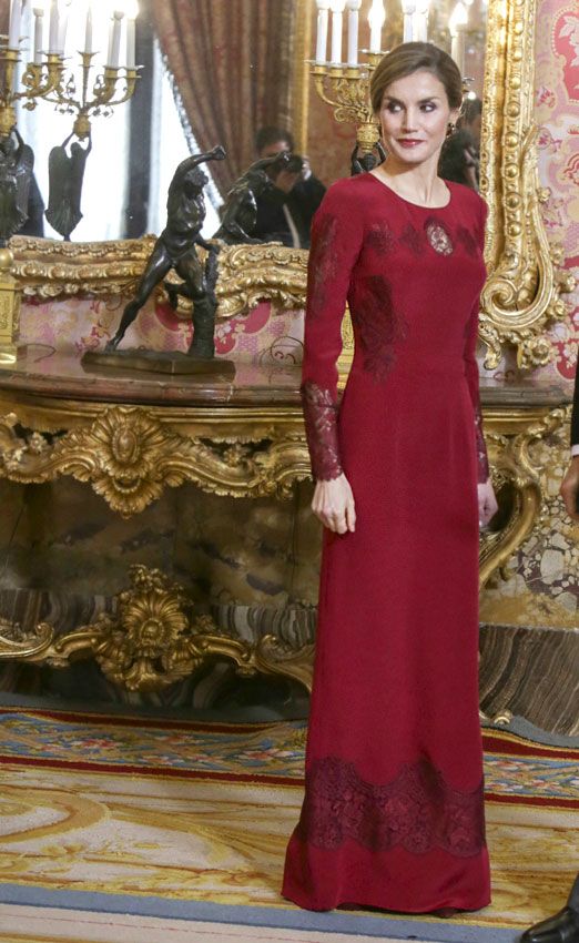 reina_letizia_rojo_look8a