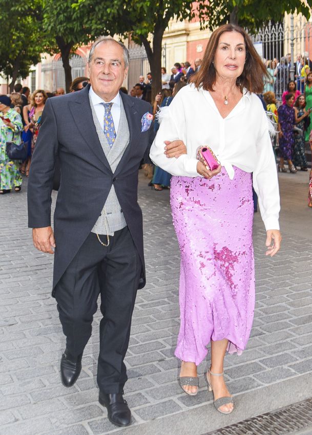 Carmen Martínez-Bordiu reaparece en una boda muy especial en Sevilla