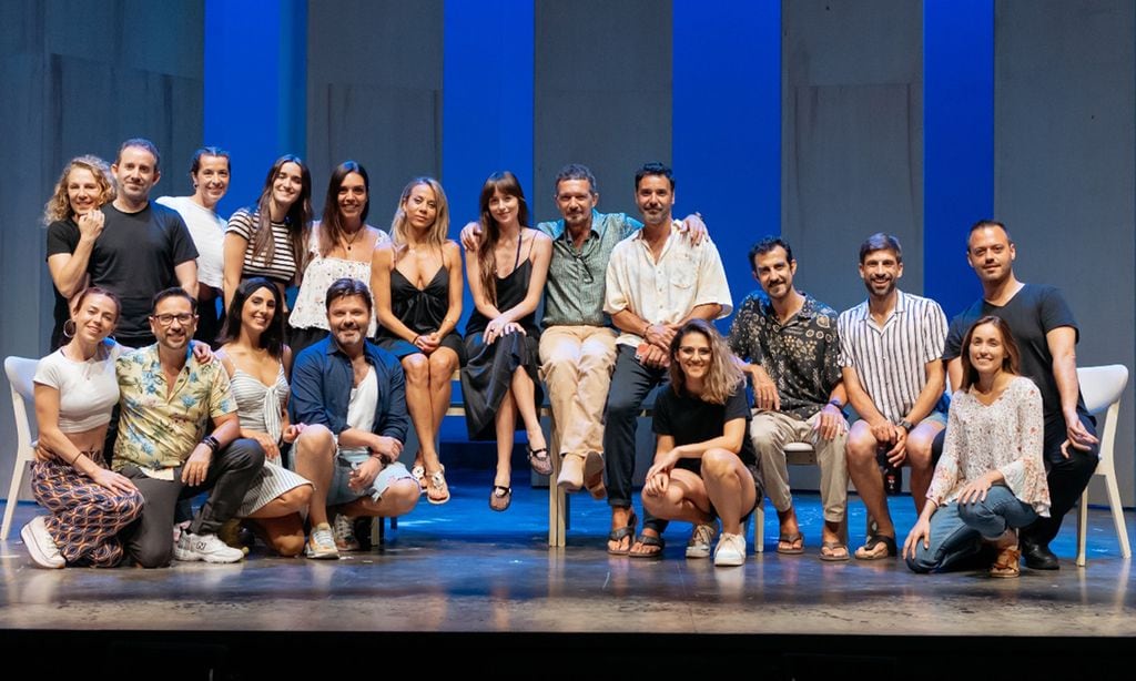 Dakota Johnson participa en el coloquio de la obra 'Tocando nuestra canción', la obra dirigida por Antonio Banderas en Málaga