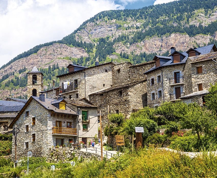 Forau de Aigualluts, Huesca, cascadas, Benasque