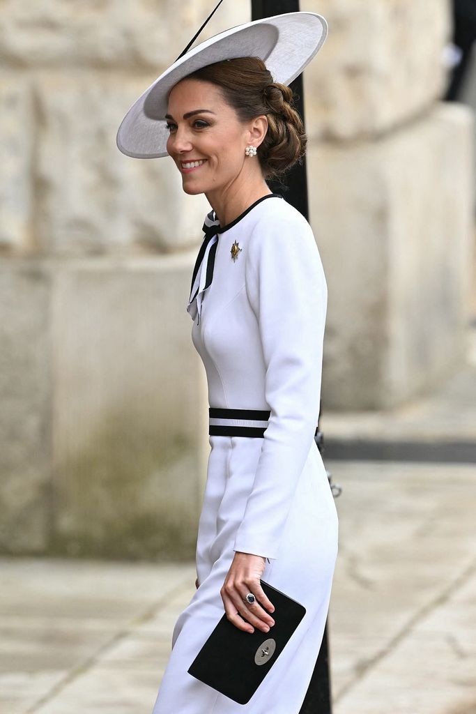 Kate Middleton, princesa de Gales, llega al desfile militar durante el Trooping the Colour del año 2024