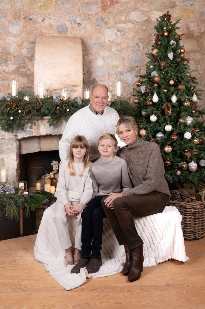 Felicitación de navidad del Príncipe Albert y la princesa  Charlene de Mónaco 