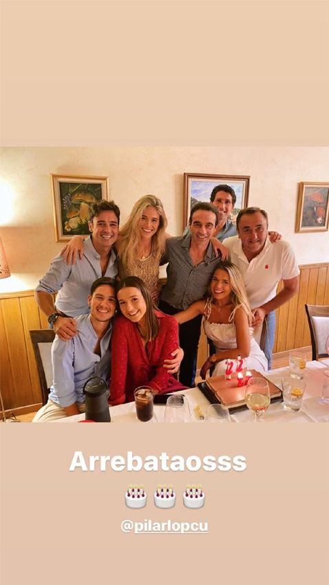 Enrique Ponce, de celebración con Ana Soria tras su tarde de toros en Plasencia