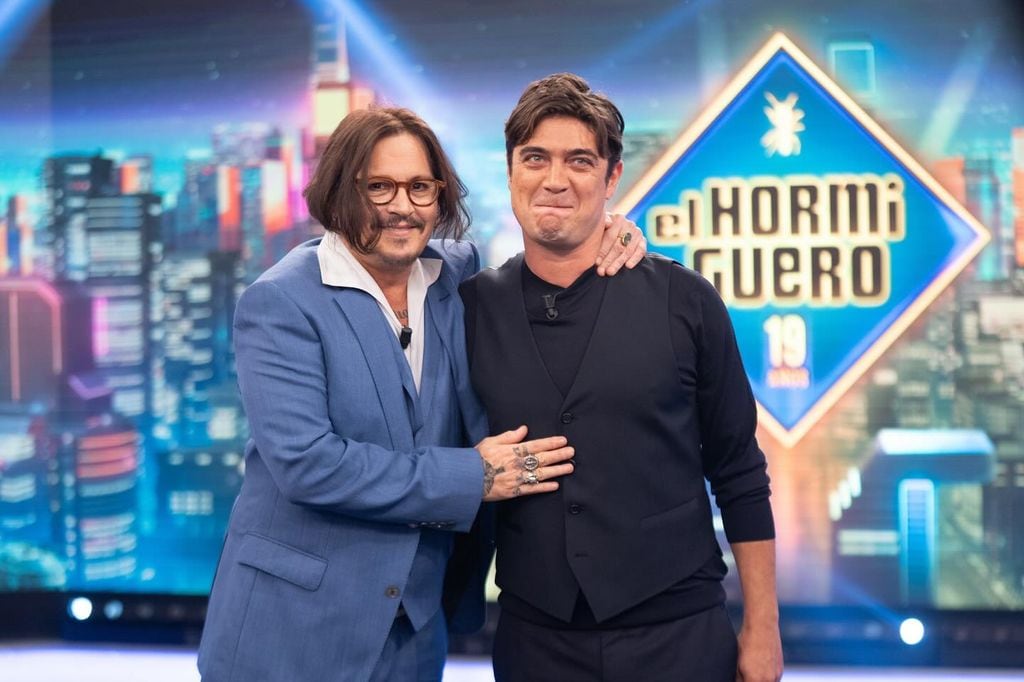 Johnny Depp y Riccardo Scamarcio acudieron como invitados a 'El Hormiguero'.