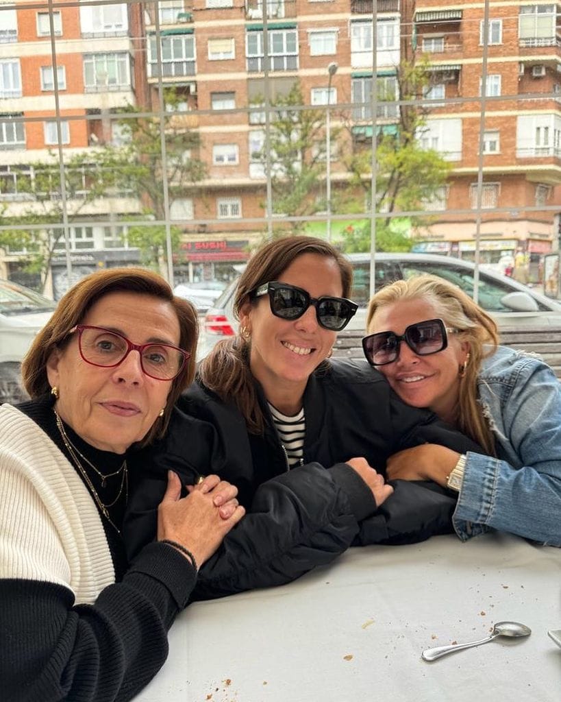 Belen Esteban y Anabel Pantoja junto a Merchi Bega