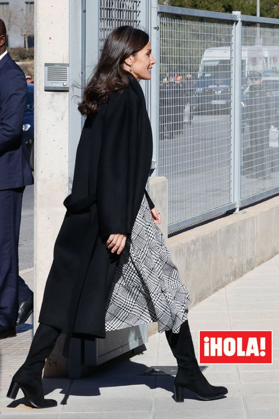 Reina Letizia vestido cuadros Pedro del Hierro Alicante