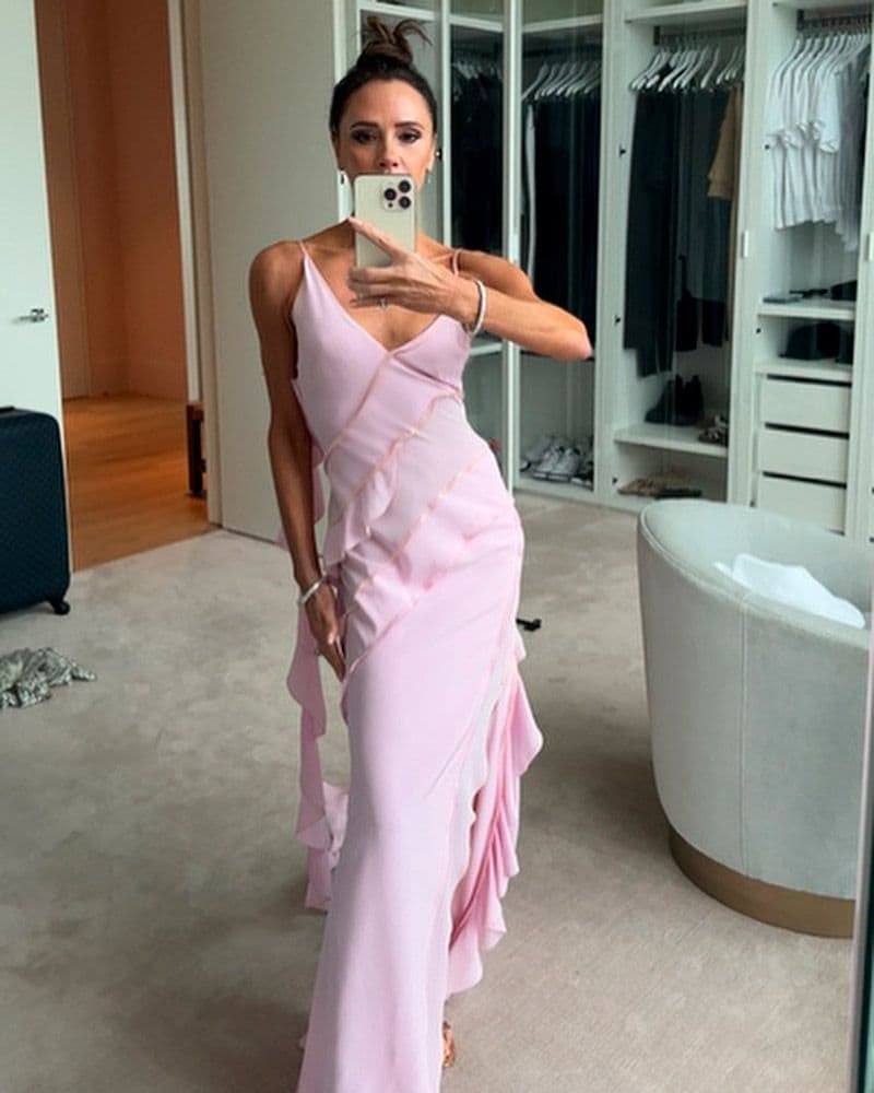 victoria-beckham-vestido-rosa