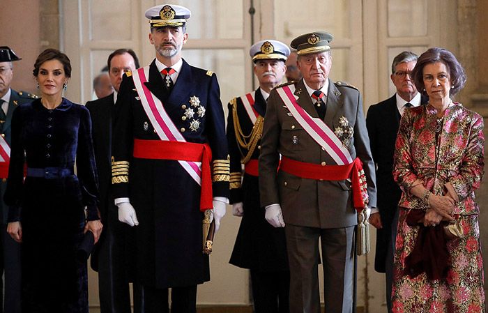 Reyes Felipe y Letizia con don Juan Carlos y doña Sofía