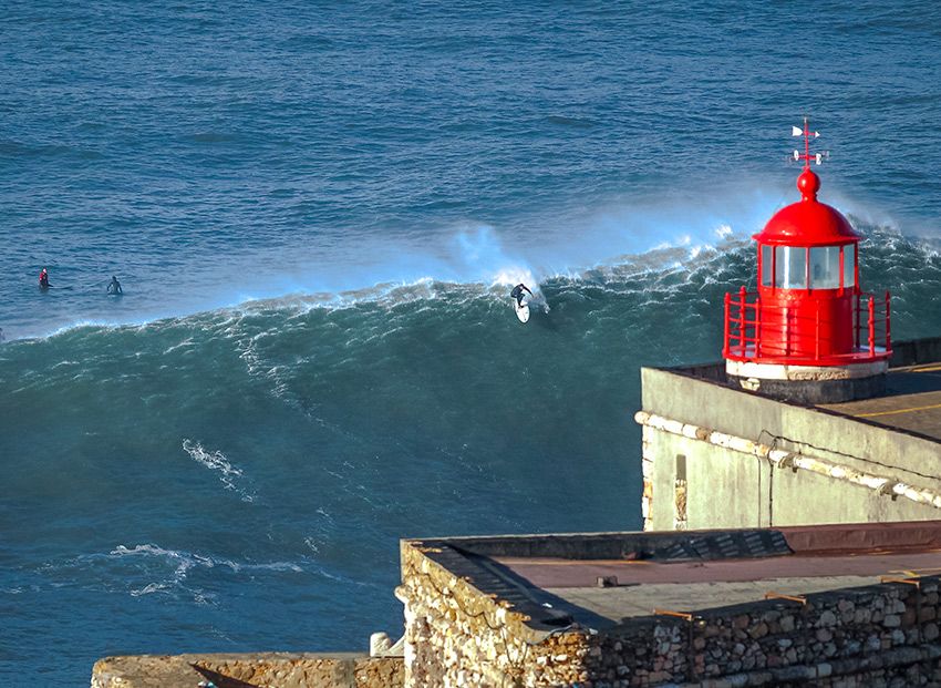 nazare gettyimages 1386767597