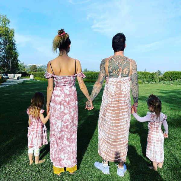 adam-levine-hijas