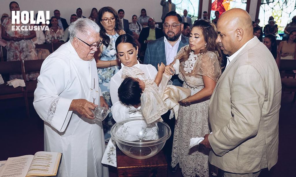 chiquibaby celebra el bautizo de su hija capri blu