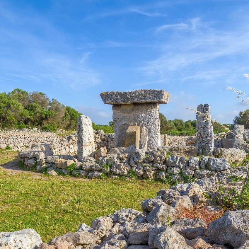 talaiot de trepuc menorca