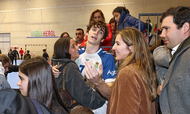 Pablo y Victoria riendo 