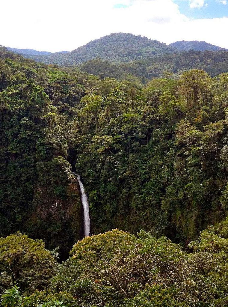 la fortuna waterfallcosta rica