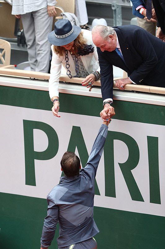 Rafa Nadal saludando a don Juan Carlos y la infanta Elena