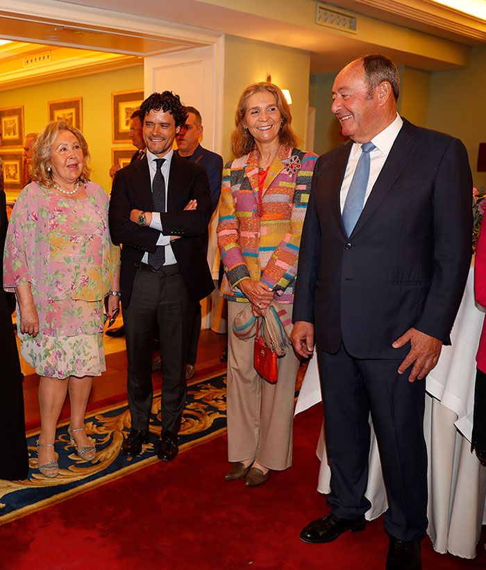 La infanta Elena junto a Luis Miguel Rodríguez y Miguel Abellán