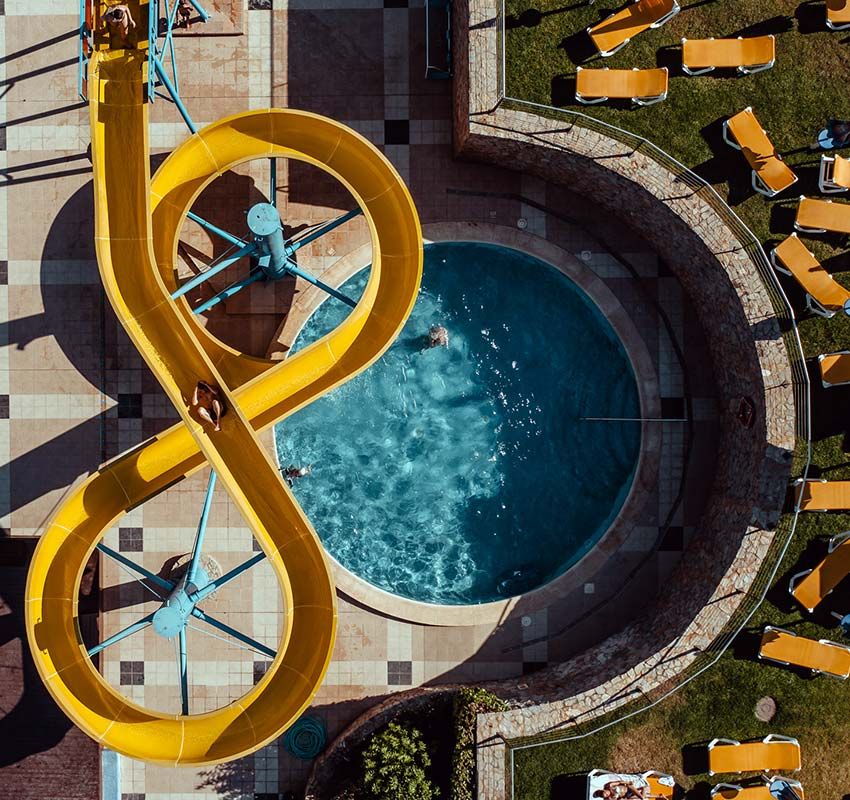 pola giverola resort piscina