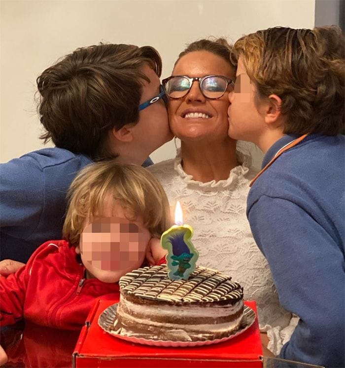 Marta López con sus hijos