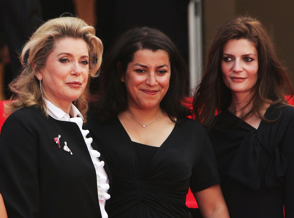 Catherine Deneuve, Marjane Satrapi y Chiara Mastroianni en el estreno de 'Persepolis' en Cannes