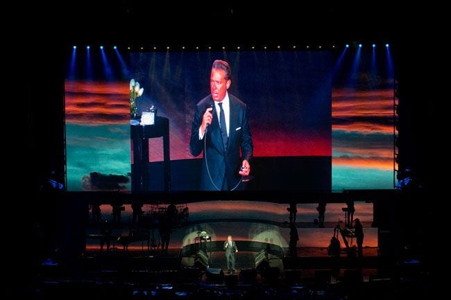 Luis Miguel regresa a los escenarios en México