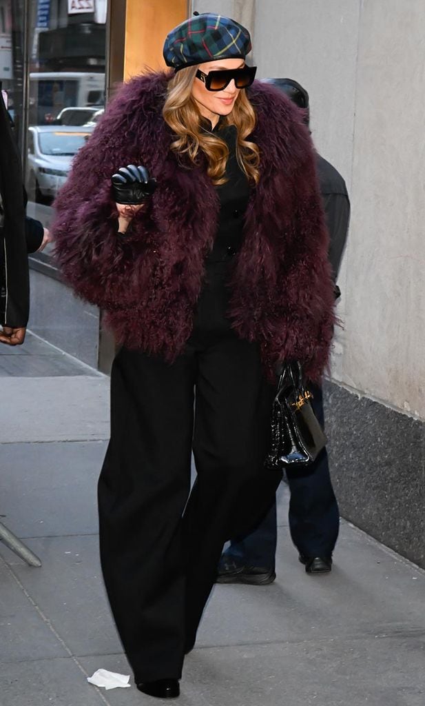 jennifer-lopez-mob-wife-tendencia