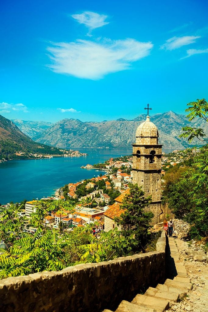 kotor fiordo