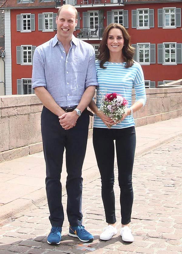 Kate Middleton con camiseta de rayas