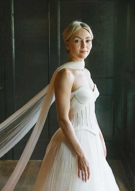 Anna Sophie Robb vestida de novia 