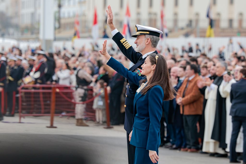 Los Reyes en la salida de Elcano