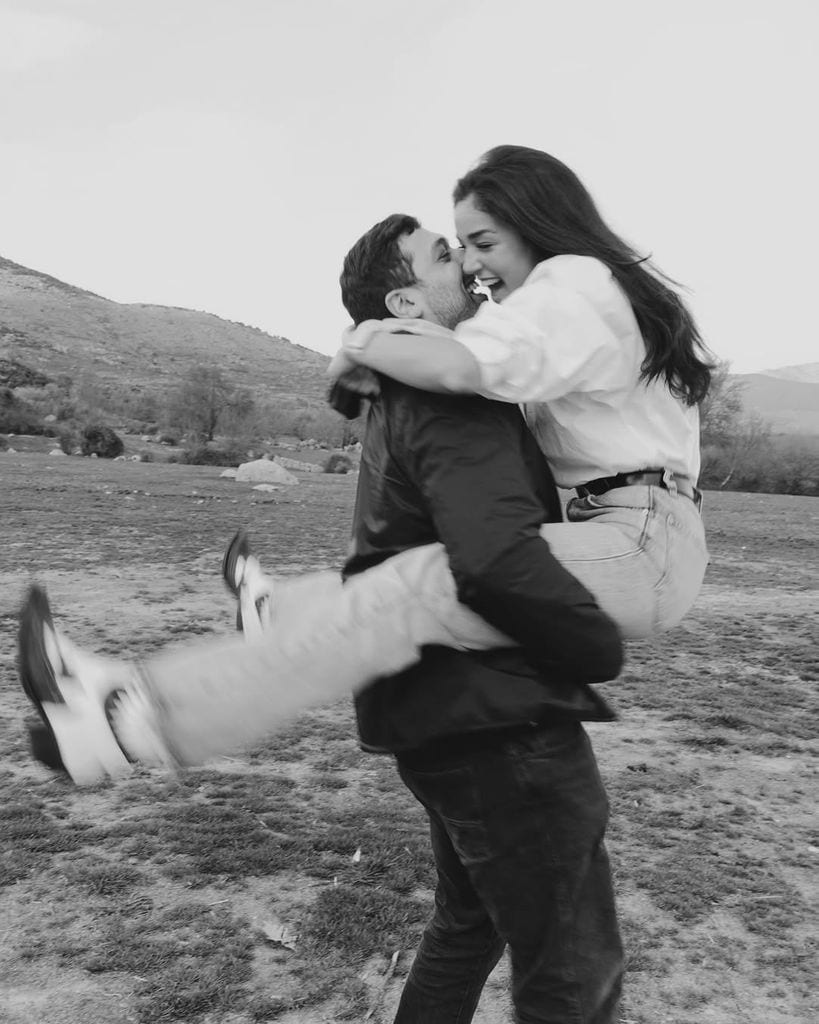 La pareja está disfrutando al máximo la etapa de los preparativos de su boda.